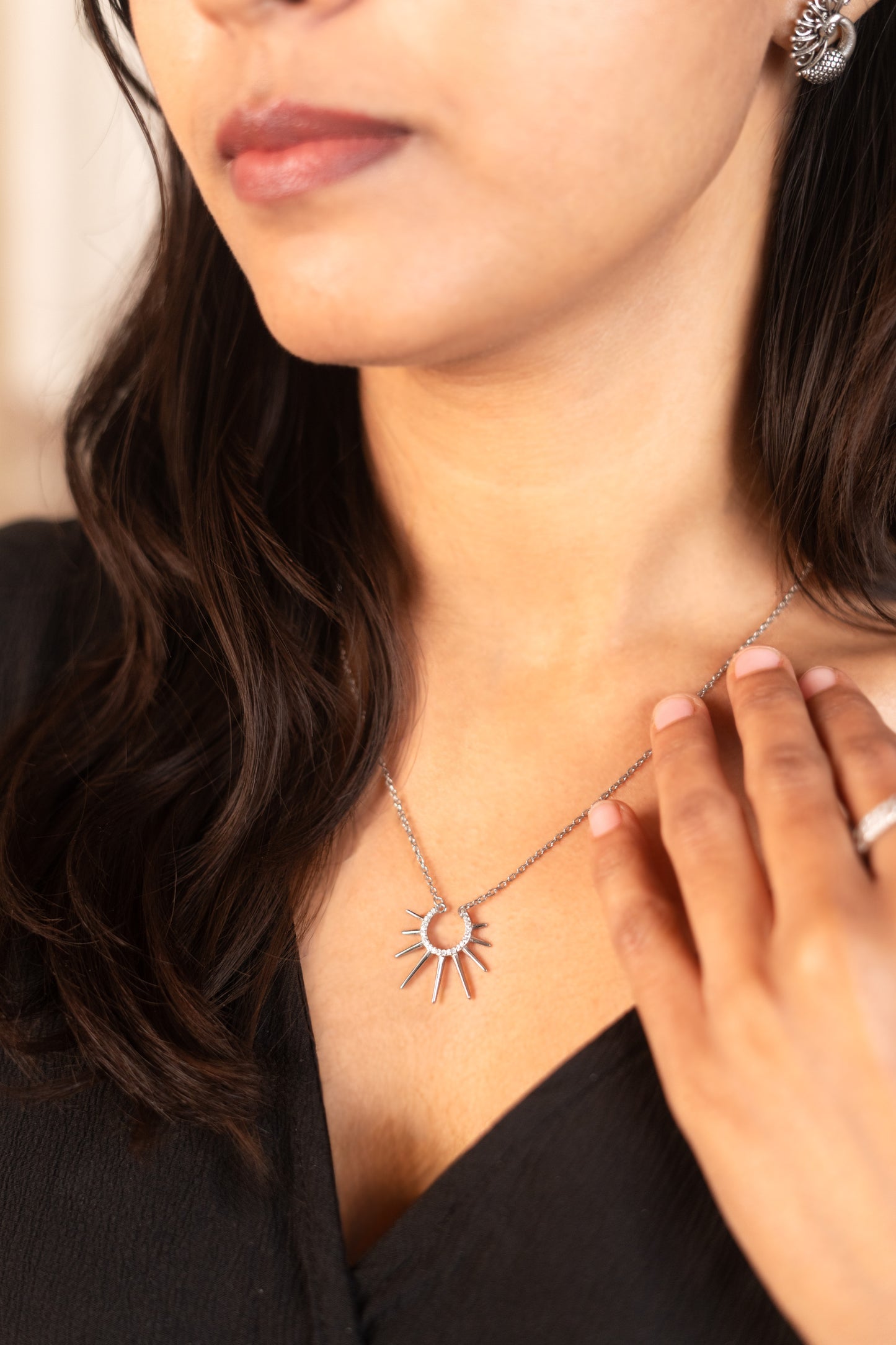 Reeva Sunburst Aura Pendant