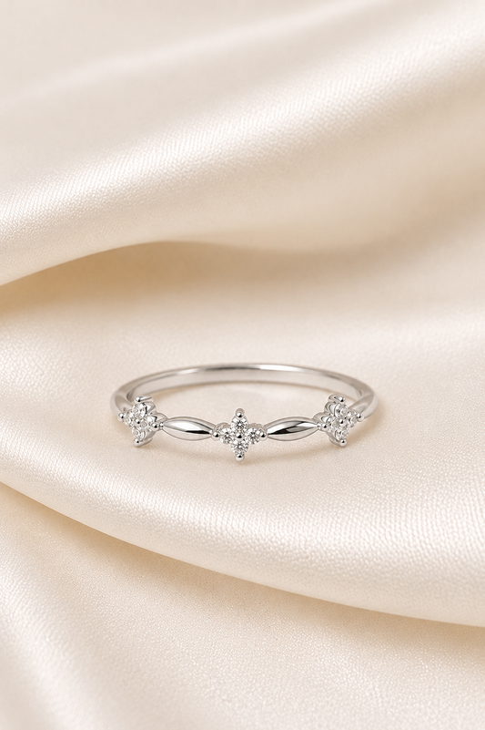 Reeva Bloom Sparkle  Ring-925 Sterling Silver