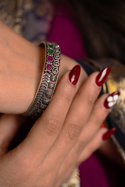 Reeva Gulmohar Flow Bangle-54g