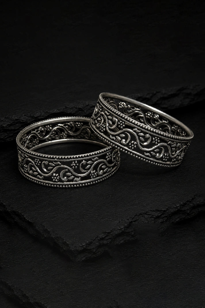 Reeva Heritage Flow Bangle-42g