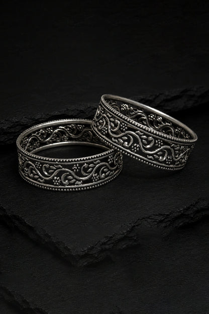 Reeva Heritage Flow Bangle-42g
