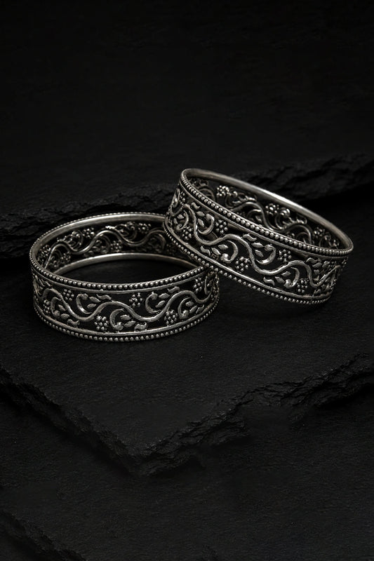 Reeva Heritage Flow Bangle