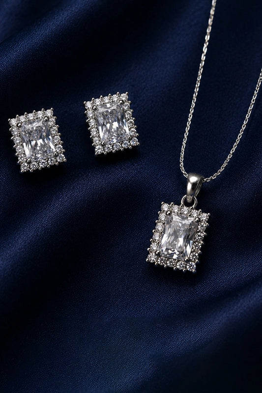 Reeva Star Halo Square Pendant