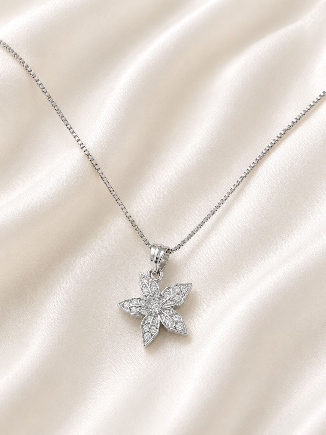 Reeva River Leaf Charm-925 Sterling Silver