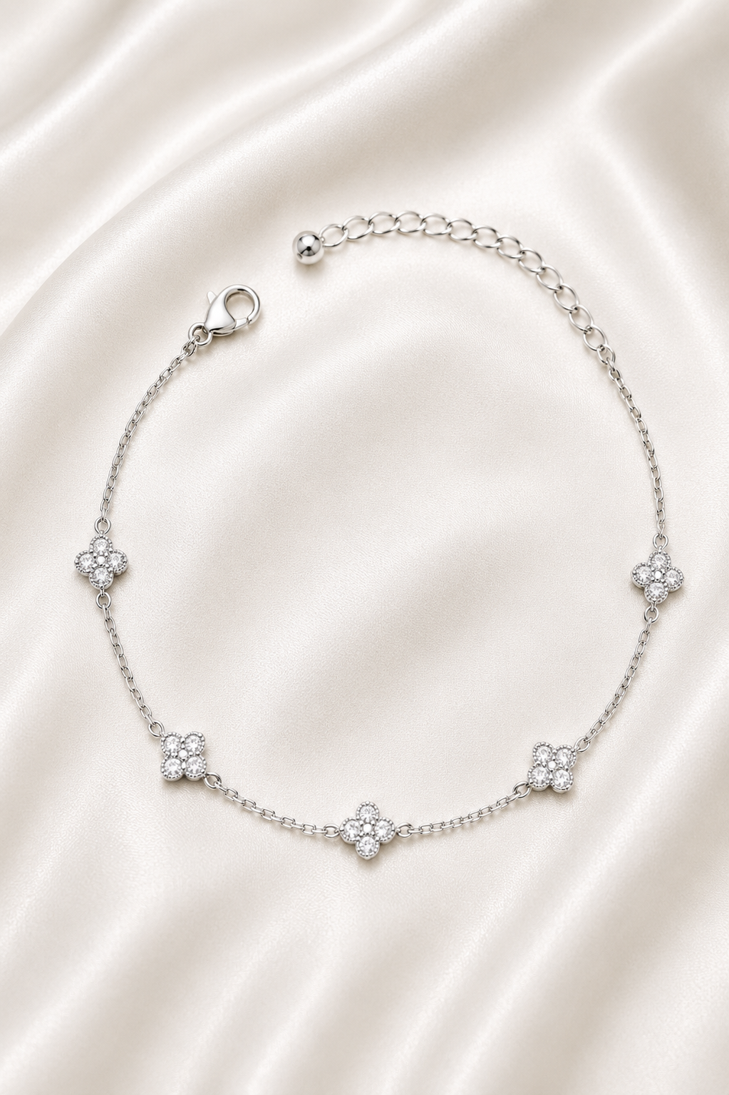Reeva Clover Sparkle Bracelet- 925 Sterling Silver